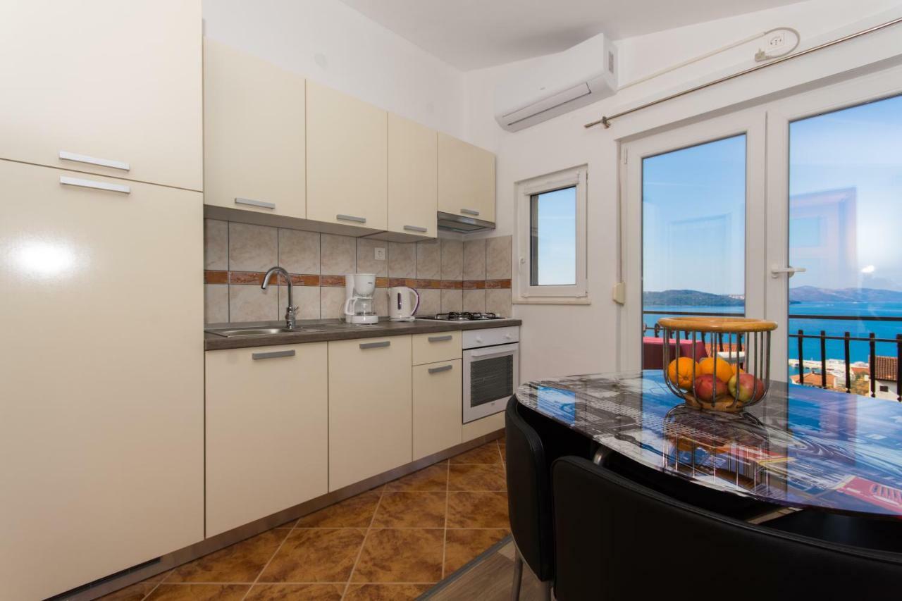 Apartmani Island Trogir Luaran gambar